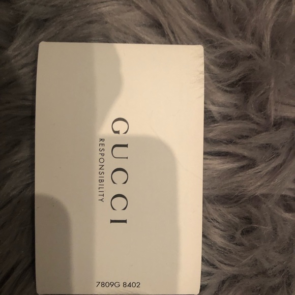 GUCCI VELOUR ROYAL BLUE...w/ Bows are removable. - Picture 7 of 7